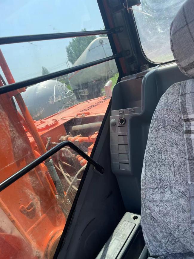 Used Cat Excavator with High Performance and Cheap Price