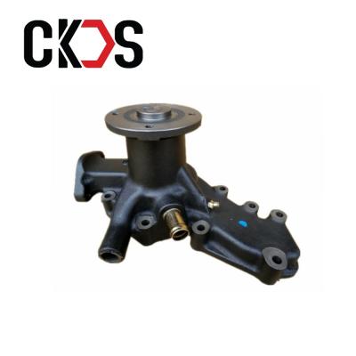 China 21010-Z5607 FE6T Engine Water Pump NISSAN UD Truck Parts for sale