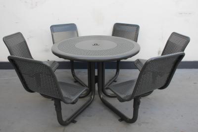 China Commercial Metal Picnic Table And Chair Set Round Shape Weather Resistant for sale