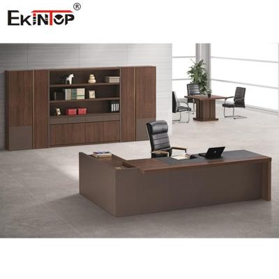 China Luxury MDF Office Desk Table For CEO Director Veneer Painting Surface for sale