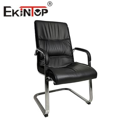 China Cadeira de couro PU giratória de luxo Cadeira de escritório executiva para empresa à venda