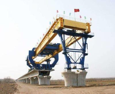 China A5 A7 80 Ton Bridge Girder Launching Machine para a construção da estrada à venda