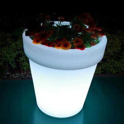 China Plantador de luz LED recargable, Plantadores iluminados al aire libre redondo Cambiando de color en venta