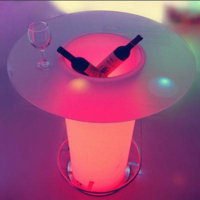 China High Glass Top LED Light Cocktail Table , Illuminated Coffee Table With Ice Bucket for sale