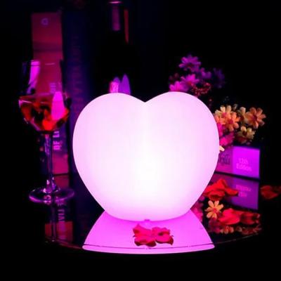 China Decoraciones para el día de San Valentín Lámpara de plástico LED en forma de durazno Control remoto en venta
