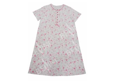 China Camisones del tamaño extra grande de las mujeres del vestido del pijama del algodón con los lazos de satén aflautados rosados del botón placket en venta