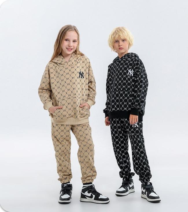 Wholesale Long Sleeve Sport T Shirt Pants Custom Kids Sweatshirts and Hoodies Kids Sweat Suits Toddler Boys and Girls Clothing Sets Cotton Ny Letter