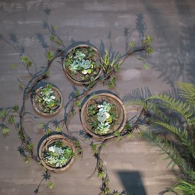 中国 創造的な装飾のレトロのペンダントを緑化する人工的な壁掛けの植物の垂直 販売のため
