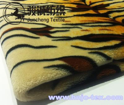 China Wholesale 100% Polyester Tiger Stripes Flannel Blanket Fabric Coral Fleece for bed use for sale