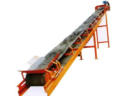 China TD Stone Rock Rubber Belt Conveyor 1400mm Width Carbon Steel Frame for sale