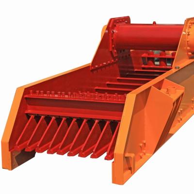 China Continuously 580mm Feeding Vibrating Grizzly Feeder Machine TONGHUI for sale
