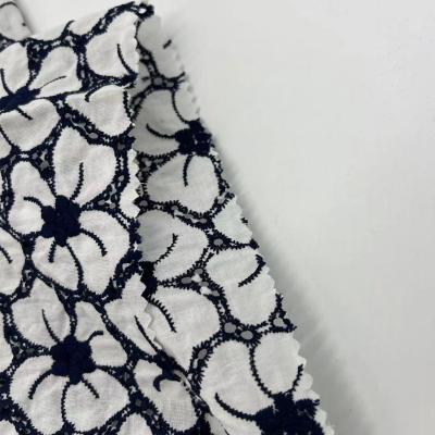 中国 Large area pattern in a variety of colors plain embroidery for girl daily dresses 販売のため