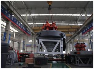中国 Raymondの粉の製造所の電力設備MTWシリーズMTMシリーズ スラグ縦の粉砕の製造所 販売のため