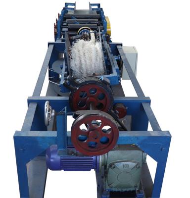 Chine Corde de copeaux de bois tordant la machine, corde de laine de laine faisant la chaîne de production de sapeur-pompier de corde de laine de machine à vendre