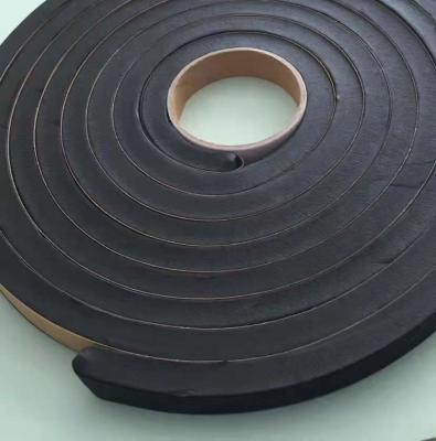 China Self Adhesive 350% Rubber and Bentonite Strips for Hydrophilic Water Stop Hotel Stable for sale
