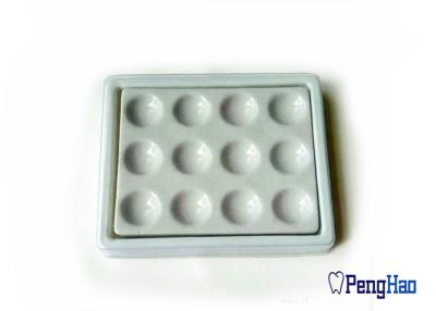 China Plastic Bottom & Cover Dental Lab Supplies 12 Slots Ceramic Mixing Plate for sale