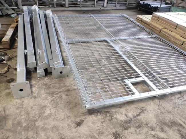 hot dipped galvanized curved mesh fence gates