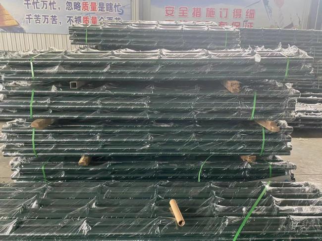 PVC chain link fence panel