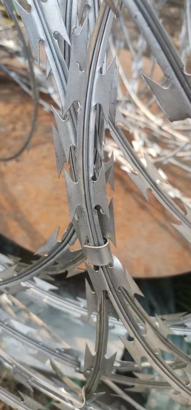 razor wire