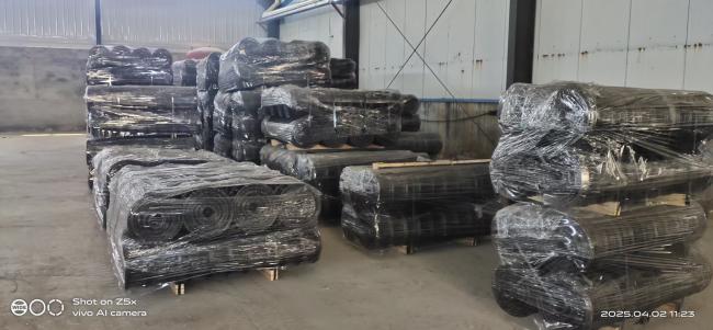 black welded wire mesh