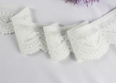 China Ivory Cotton Vintage Embroidered Lace Trim , Wedding Dress Scalloped Lace Ribbon for sale