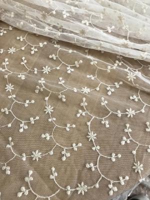 China Ivory Vintage Floral Nylon Lace Fabric By The Yard For Wedding Dresses 120cm Width for sale