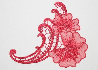 China Color modificado para requisitos particulares Applique bordado floral del cuello DTM del cordón del guipur de moda en venta