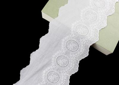 China afiação da guarnição do laço do algodão da largura de 14CM com o teste padrão floral Scalloped através de OEKO TEX à venda