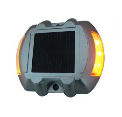 China 2V Solar Powered Road Reflectors LED Highway Reflective Markers for sale