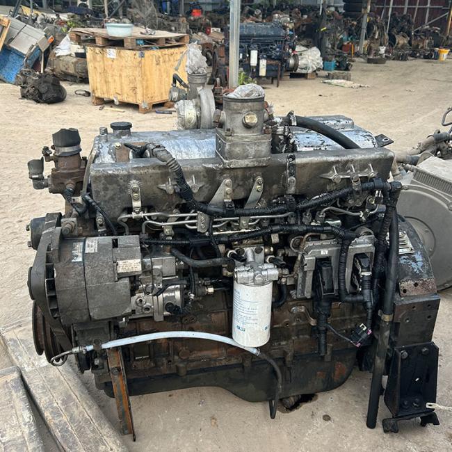 Yuchai 330HP diesel engine side view displaying complete assembly and mounting points