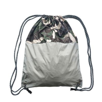 China Bolsa de mochila con cordón de camuflaje plegable personalizada impresa en venta