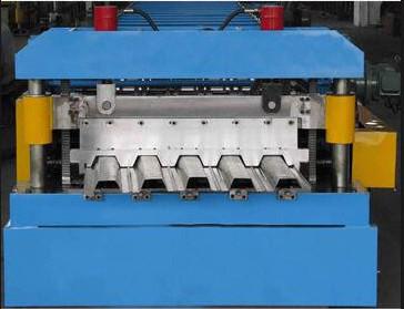China Chain Drive Cable Tray Manufacturing Machine Hydraulic Punching Roll Forming Machinery for sale