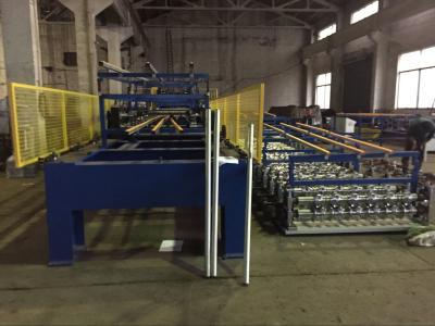 China Color Coating Coil Material PU Sandwich Panel Production Line Driven Power 7.5 KW for sale