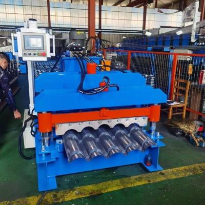 China Máquina de moldagem de rolos de telhado personalizado 1000mm aço PPGI 0,3-0,8mm à venda