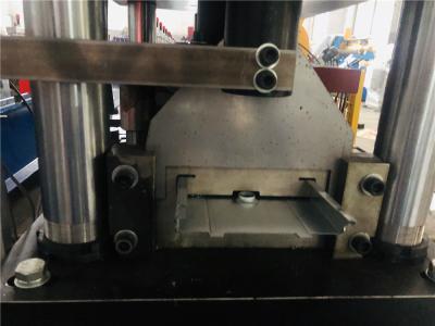 China 3 toneladas de rolo automático do quadro do amortecedor de fogo do FSD de VCD da espessura do material de 11.5mm que forma a máquina à venda