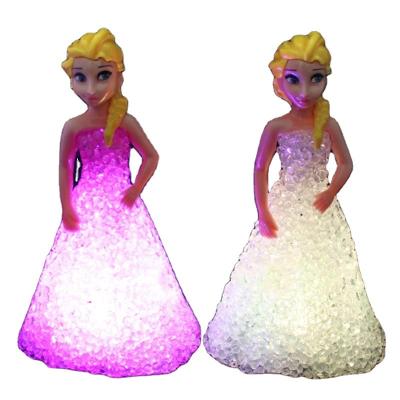 China Mini Custom Elsa Anna Sofia LED Luzes coloridas Gradiente Cristal Lâmpada Noturna Princesa Natal à venda