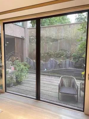 Chine Invisible Screen Door Trackless Screen Door Easy Installation Aluminium Alloy Mosquito Net Door à vendre