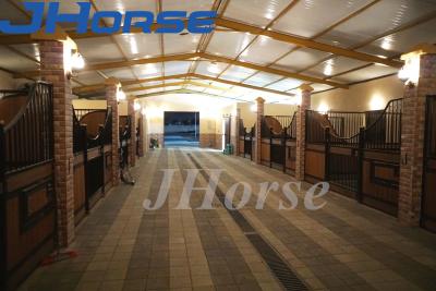 China Heavy Duty Canada European Horse Stables 3.6mx2.2m Customizable for sale