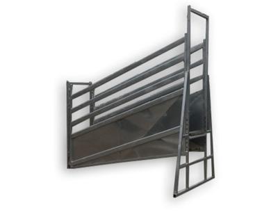 China Safety Rail Cattle Loading Ramp Durable Full Hot Dipped Galvanised Body for sale