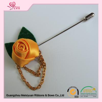 China a flor da roseta da fita do pino da lapela da rosa do vermelho de 3.5cm, lapela do casamento fixa lavável à venda