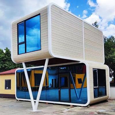 China Wooden Apple Cabin 5800 X 2150 X 2500mm Aluminum Alloy 4 People for sale