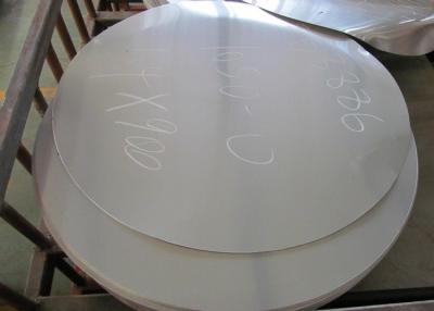 China 1050 H14 enrarecen la inducción redonda de aluminio 1.5m m del disco brillante para las cacerolas de la pizza en venta
