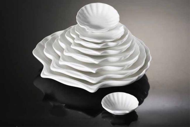 p87 Hot sale elegant shell shaped white porcelain snack plate ceramic dinner plate for wedding hotel and restaurant
