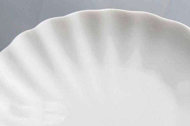 p87 Hot sale elegant shell shaped white porcelain snack plate ceramic dinner plate for wedding hotel and restaurant