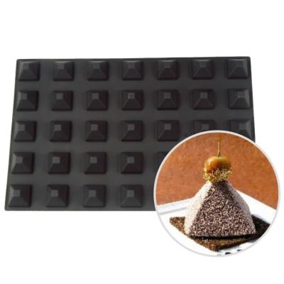 China Pyramid Shape Silicone Baking Molds Commercial Bakery Equipment OEM ODM for sale