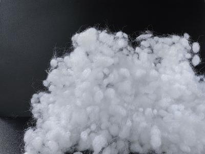 China Aerogel Cotton High Fiber Protein Balls Light  Garment Polyester Fiberfill Batting for sale