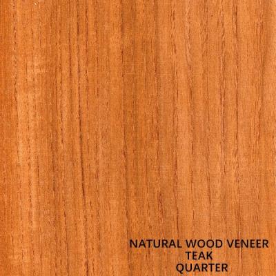 China El cuarto natural de la chapa de madera de la teca de Tailandia cortó textura del claro del grano recto de la buena calidad para los muebles y el hotel en venta