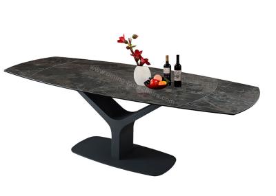 中国 延長陶磁器の上のダイニング テーブルの緩和されたガラスの頑丈な鉄骨フレーム 販売のため