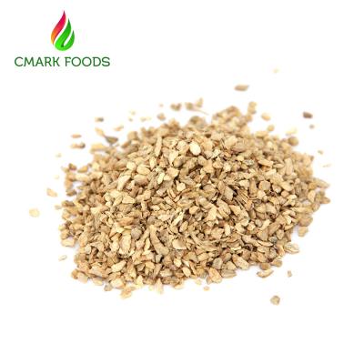China ISO FDA Standard Dried Ginger Root Granules 5-8 Mesh For Cooking Seasoning for sale