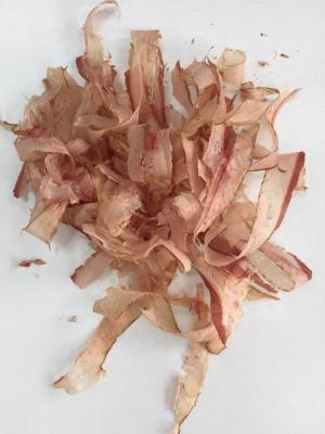 Китай Здоровые высушенные хлопья пеламиды, высушенный побритый кусок пеламиды с естественным цветом продается